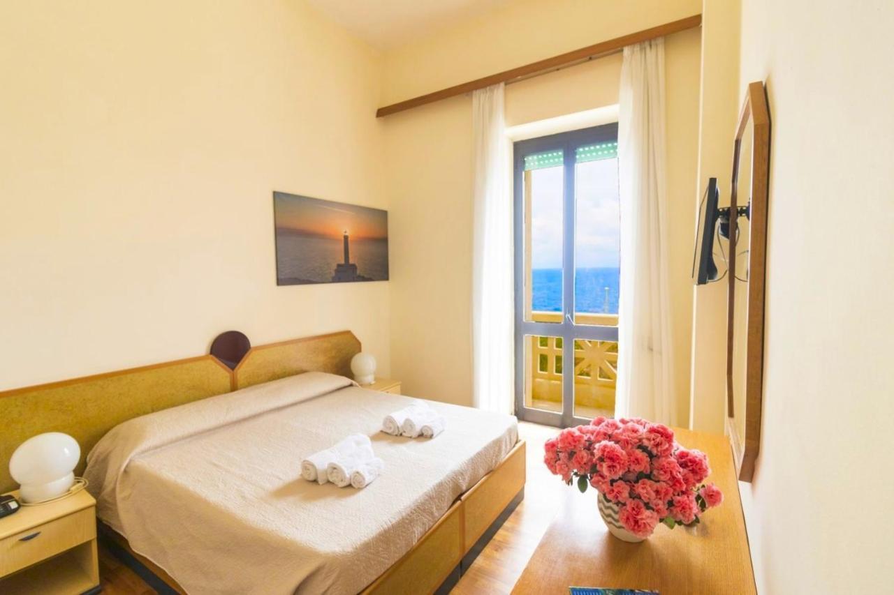 Albergo Palazzo Santa Cesarea Terme Exterior photo
